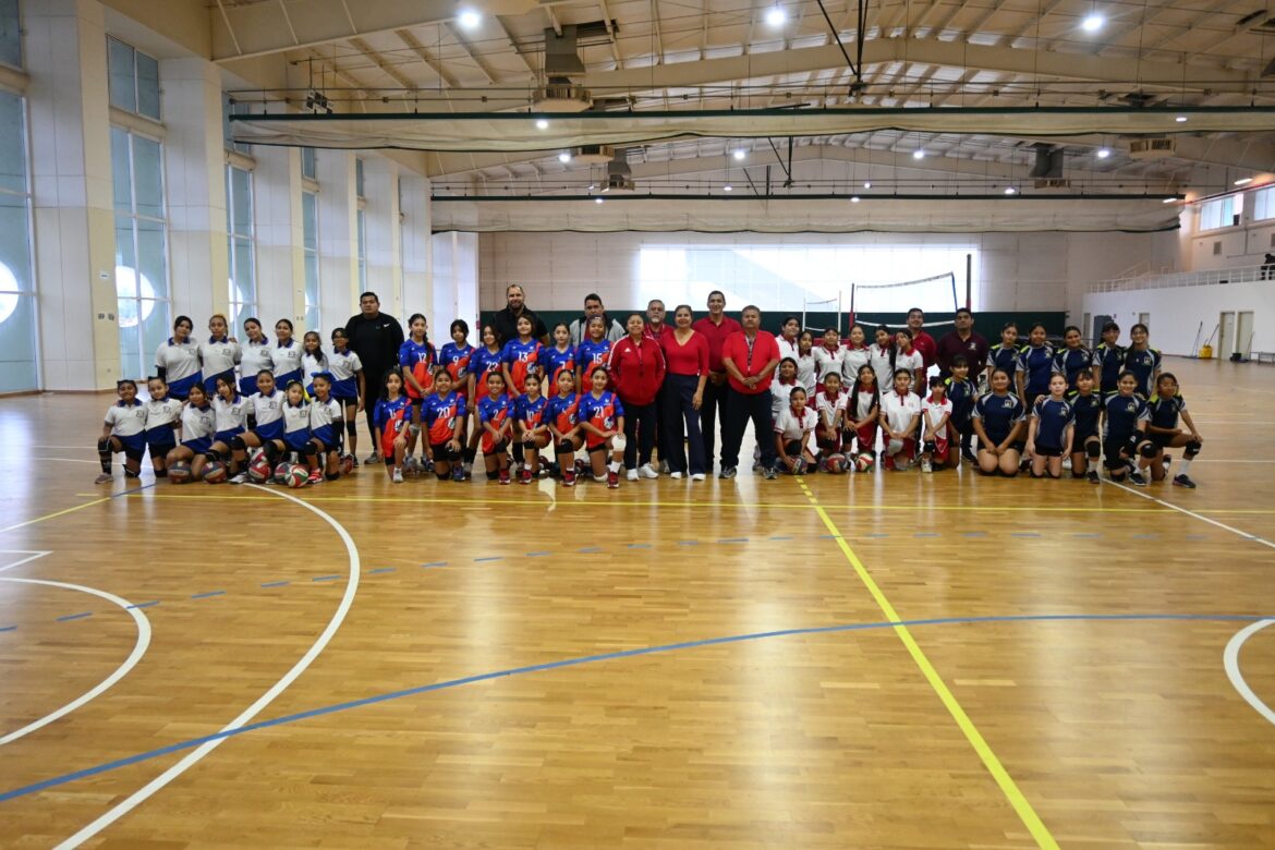 Apoya Carlos Peña Ortiz los Juegos Deportivos Escolares con infraestructura municipal