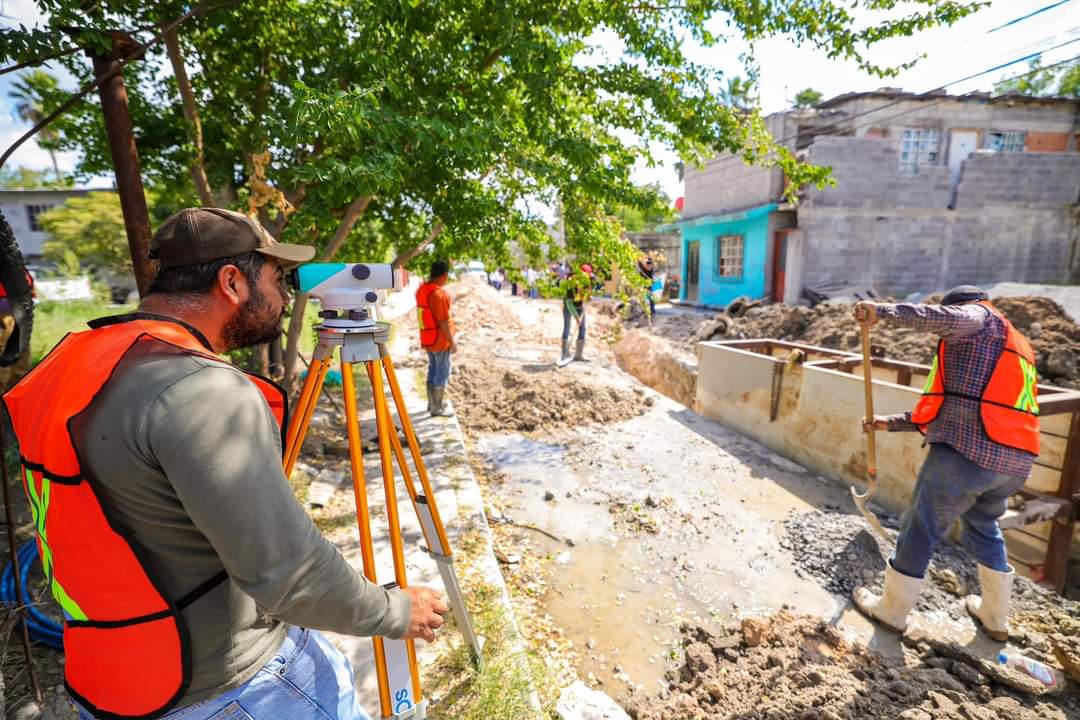 Rehabilita Gobierno de Carlos Peña Ortiz drenaje sanitario en La Presa con más 3.6 MDP