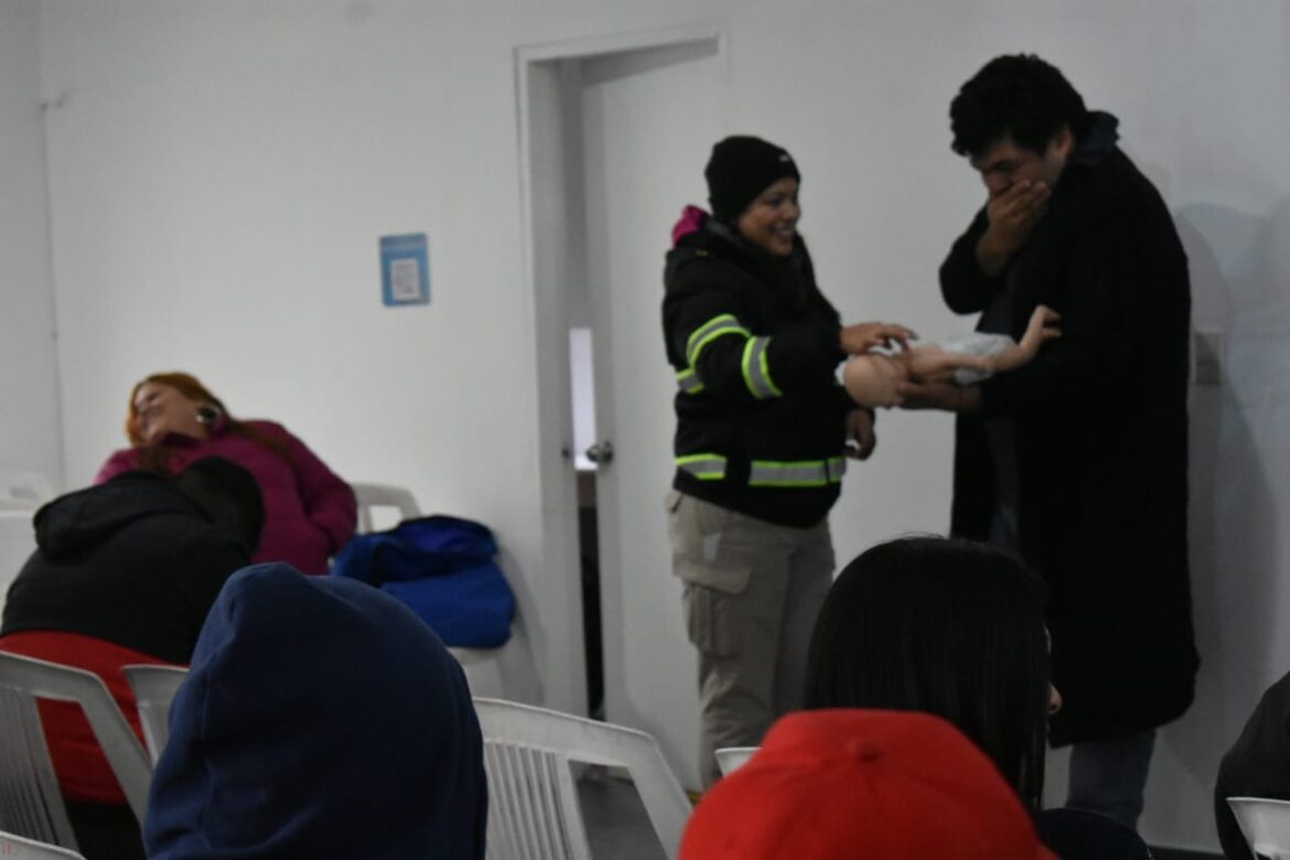 Capacitan a conductores de VAIA en primeros auxilios
