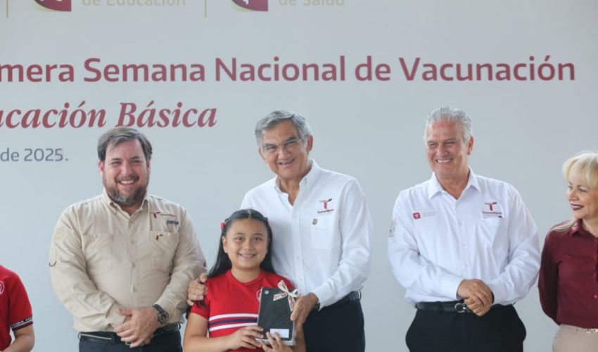 PONE EN MARCHA AMÉRICO CAMPAÑA DE VACUNACIÓN EN ESCUELAS Y ENTREGA TABLETAS A NIÑAS Y NIÑOS.