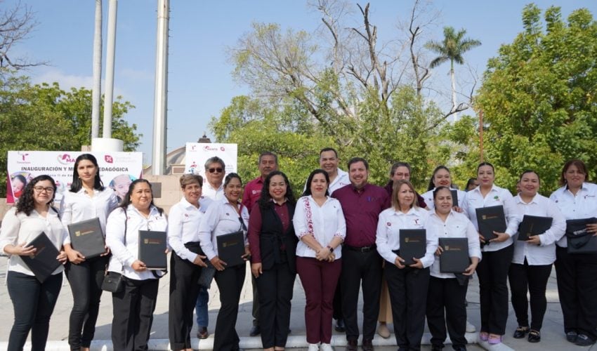 ENTREGA CRETAM CONSTANCIAS A DOCENTES QUE CURSARON DIPLOMADO TEA.