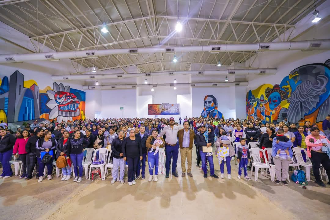 Estudiantes de Primaria y Secundaria recibieron Becas en Reynosa