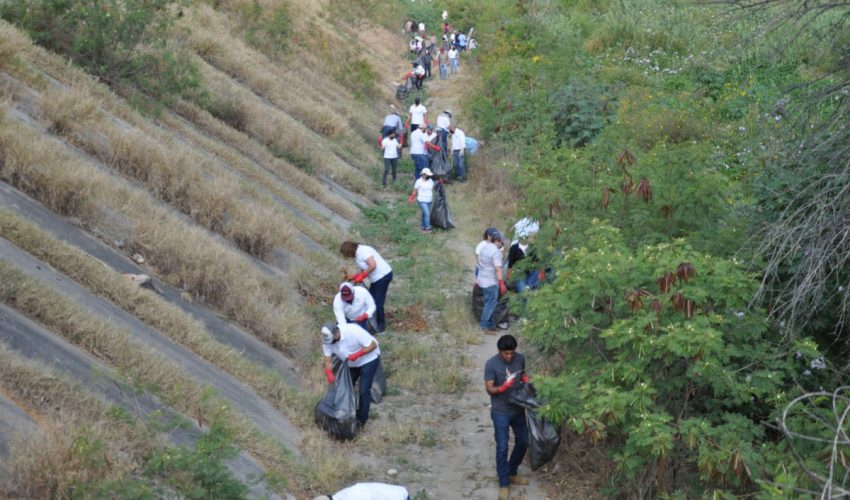 IMPULSAN CONAGUA Y SECRETARÍA DE RECURSOS HIDRÁULICOS JORNADA DE SANEAMIENTO EN EL RÍO SAN MARCOS.