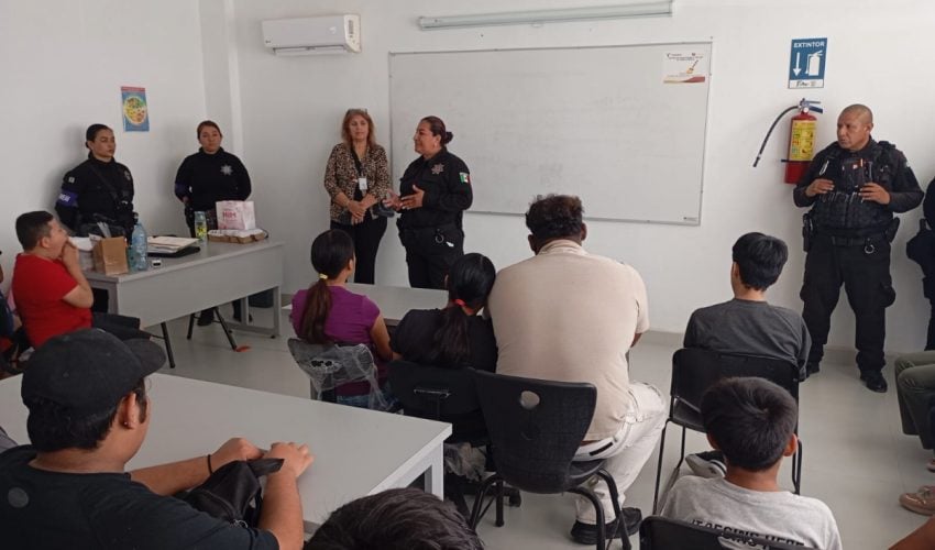 BRINDA GUARDIA ESTATAL DE GÉNERO PLÁTICA PREVENTIVA CONTRA ADICCIONES.