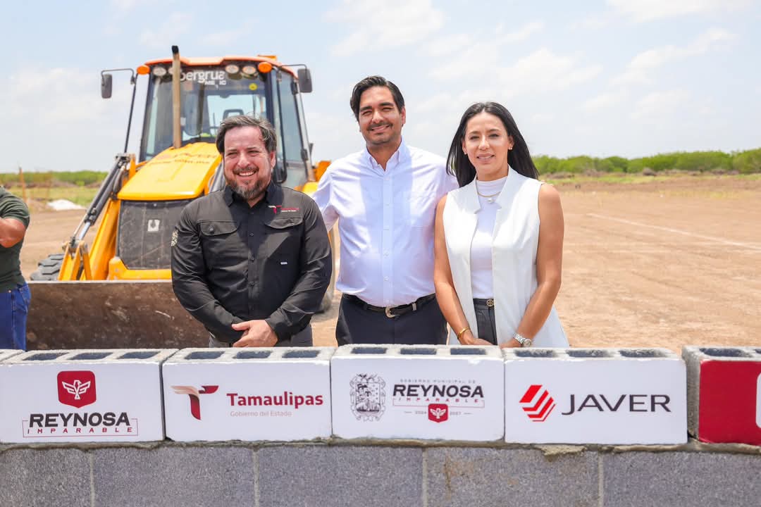 Coordinando esfuerzos por la educación Gobierno de Tamaulipas, Municipio e iniciativa privada.