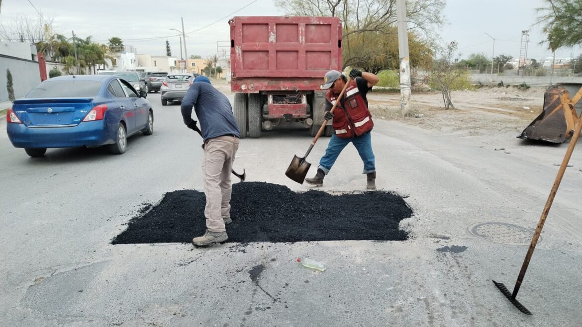 Mejora programa intensivo de bacheo importantes vialidades en Reynosa.