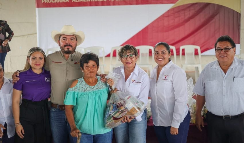 LLEVA SEBIEN APOYO A EJIDO GRACIANO SÁNCHEZ DEL MUNICIPIO DE GONZÁLEZ.