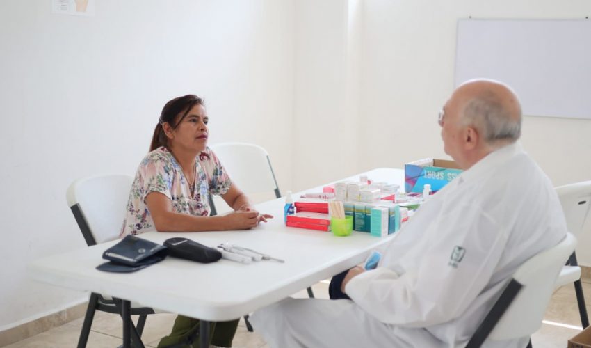 LLEVAN SEBIEN Y ROTARIOS JORNADA MÉDICA A UNIDAD DE BIENESTAR.