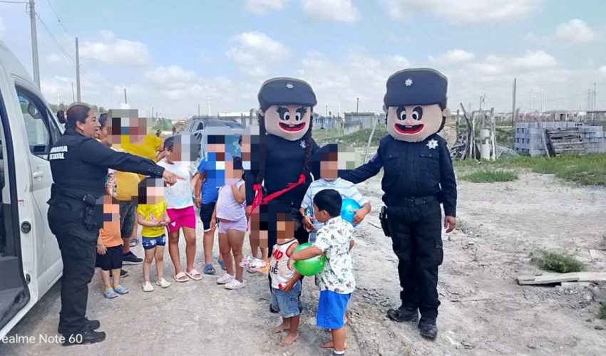 ENTREGA GUARDIA ESTATAL DE GÉNERO JUGUETES A NIÑOS Y NIÑAS DE LA FRONTERA.
