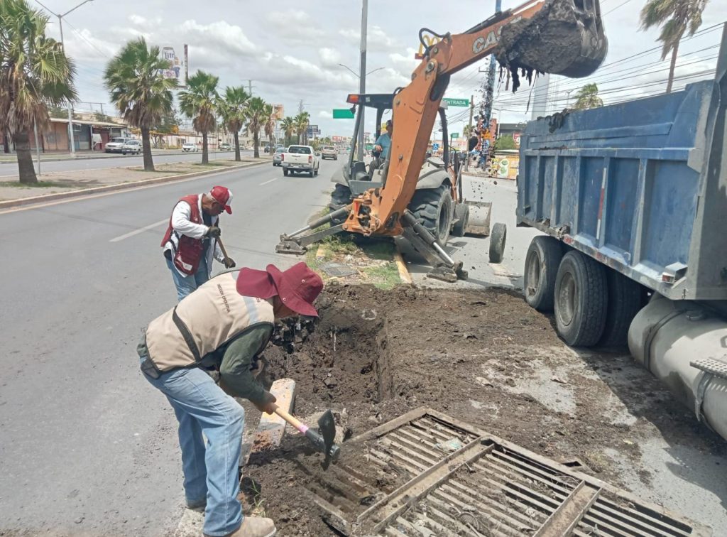 Permanente mantenimiento a drenes, canales e instalaciones pluviales en Reynosa.