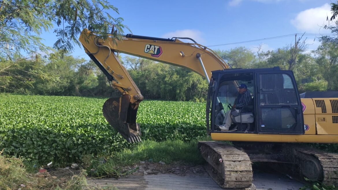 Sanea Gobierno de Reynosa dren y calichera en Balcones de Alcalá.