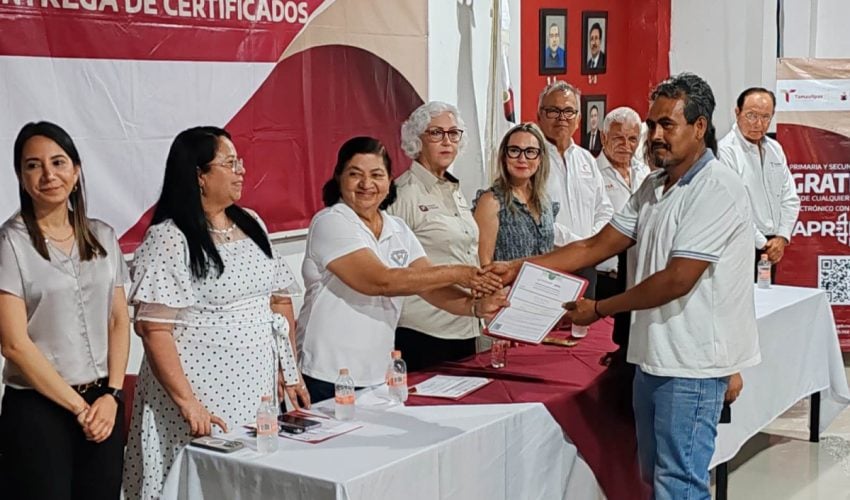ENTREGA ITEA CERTIFICADOS DE EDUCACIÓN BÁSICA A 150 TAMAULIPECOS.