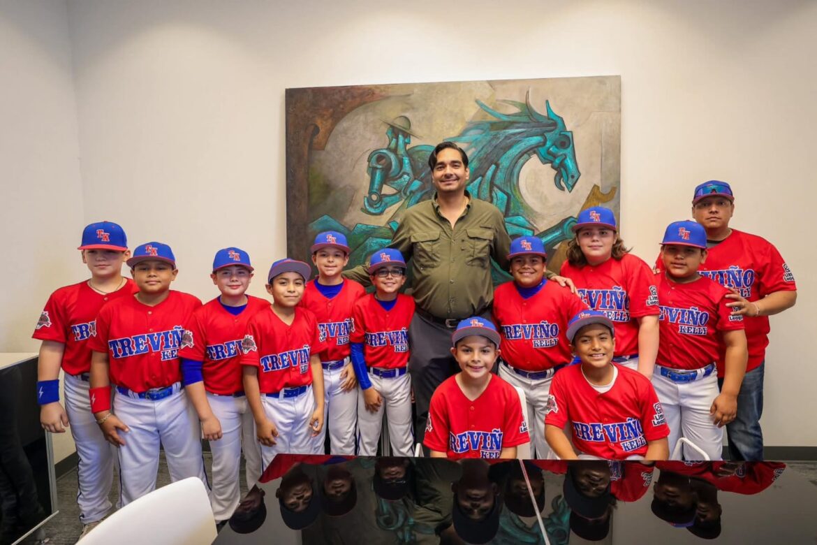 Invitaron beisbolistas de la Treviño Kelly a Carlos Peña Ortiz a su Torneo Nacional.