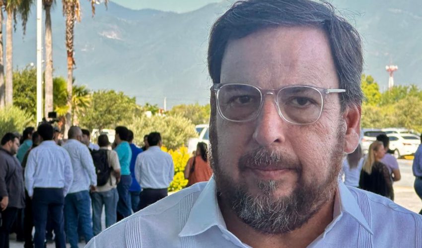 CUMPLE SET CON ENTREGA DE PLAZAS A DOCENTES EN TAMAULIPAS.