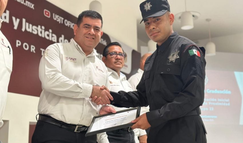 CULMINAN SU CAPACITACIÓN 44 CADETES EN EL CURSO DE FORMACIÓN INICIAL DE LA USJT.