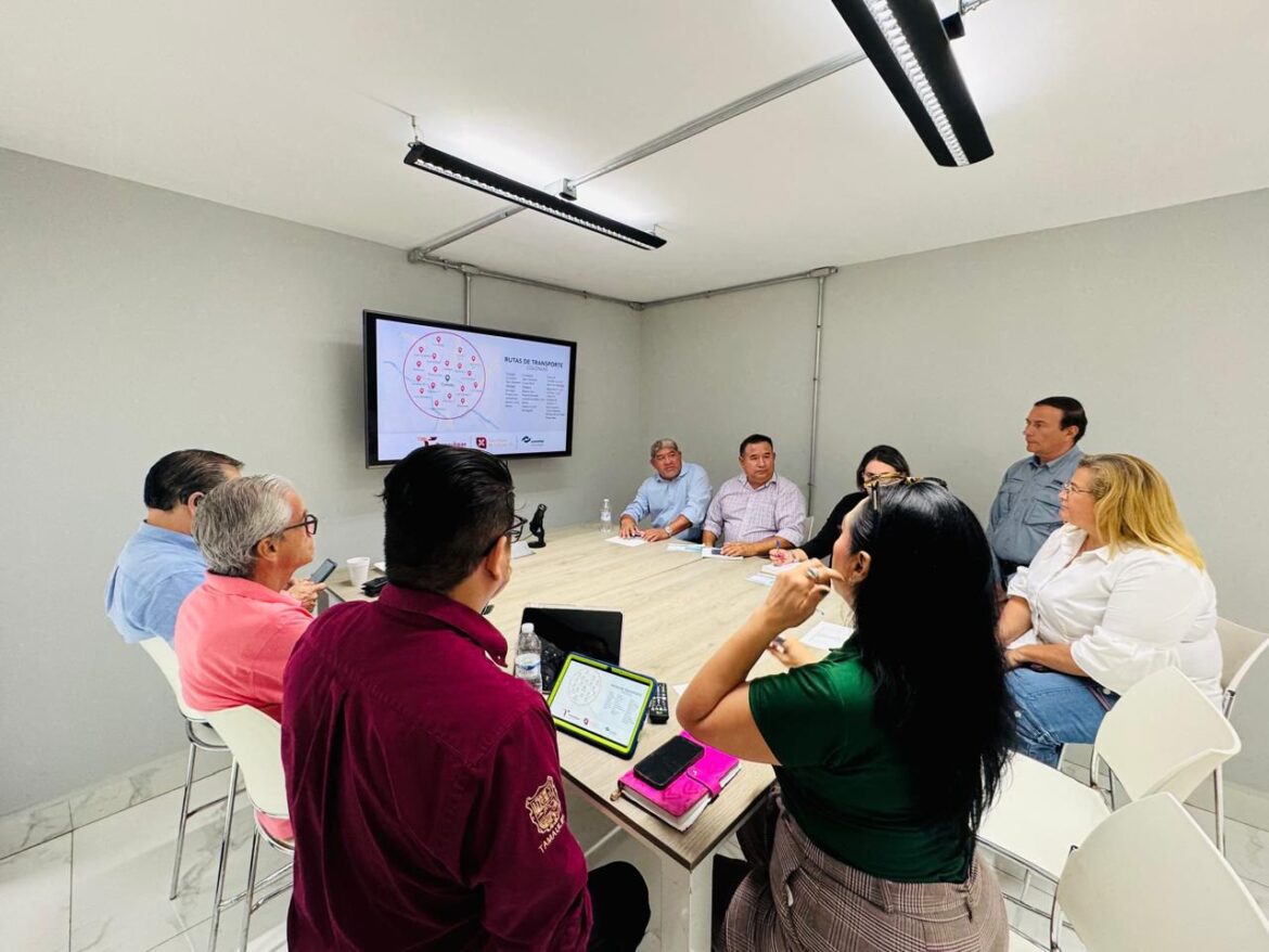 CONALEP Reynosa fortalece vínculos con el sector transporte.