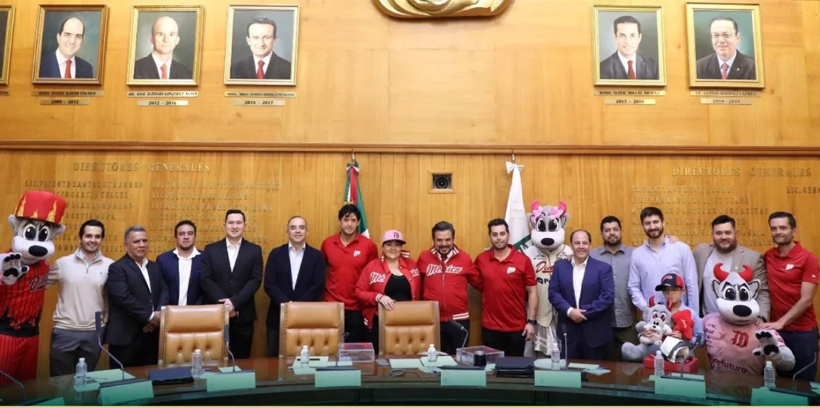 Firma IMSS convenio con Diablos Rojos del México.