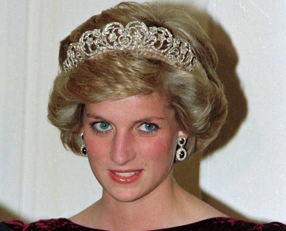 Subastarán artículos de moda de la princesa Diana