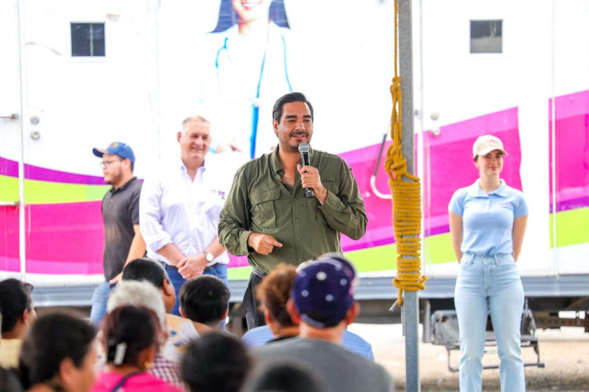 Atendió Carlos Peña Ortiz a familias vulnerables en Reynosa