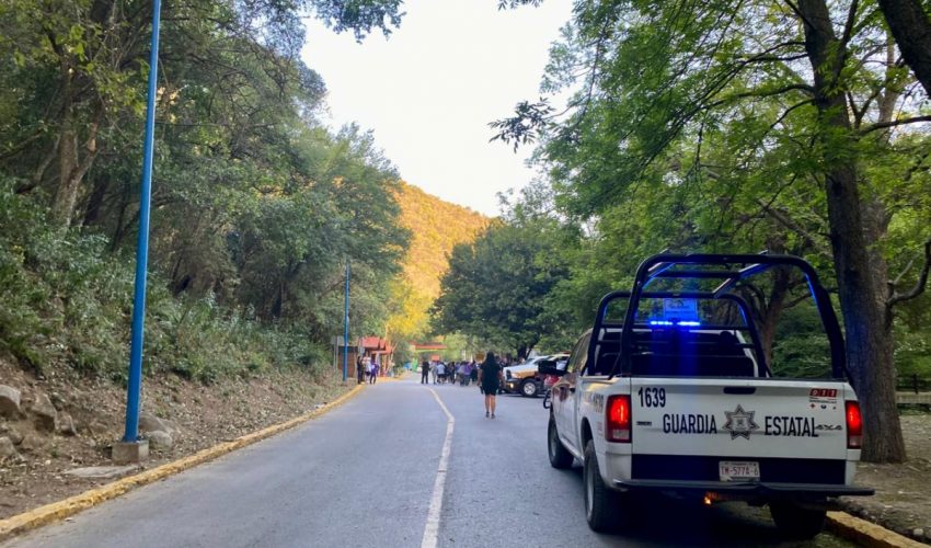 Guardia Estatal con vigilancia permanente en lugares turísticos durante periodo vacacional.