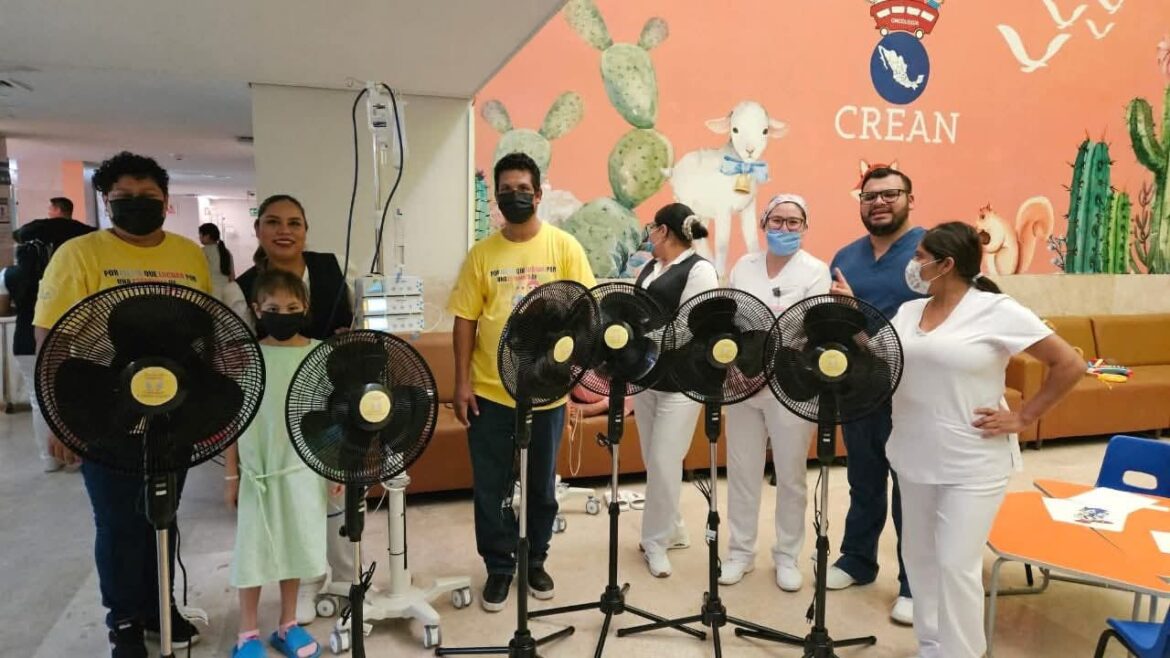 Asociación Unidas por Ángeles dona ventiladores a niños con cáncer en Reynosa.
