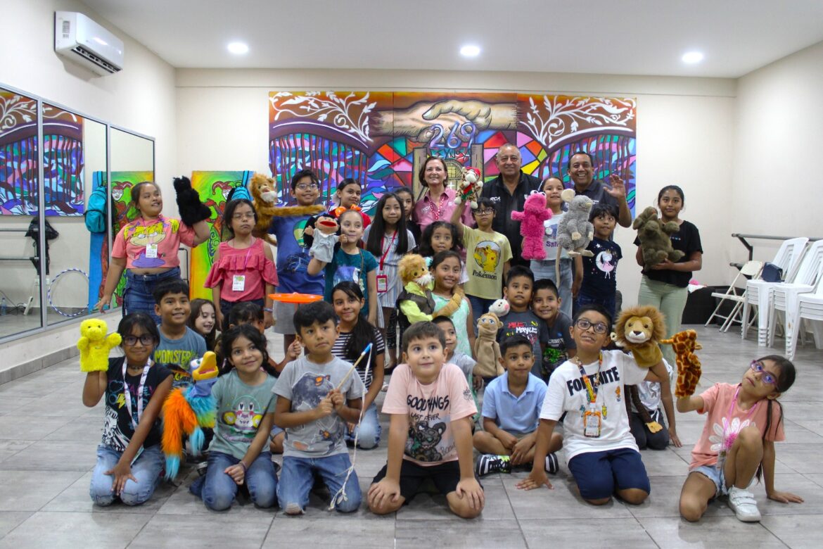 Ofrece Gobierno de Carlos Peña Ortiz enseñanza artística en Curso de Verano 2025.