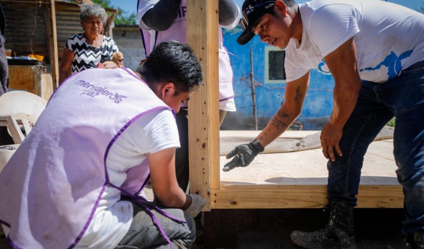 Continúan DIF Tamaulipas, INJUVE y TECHO construyendo vivienda progresiva para población vulnerable.
