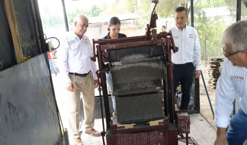 ENTREGA ITAVU BLOQUERA QUE CONVIERTE ESFUERZO COMUNITARIO EN HOGARES.