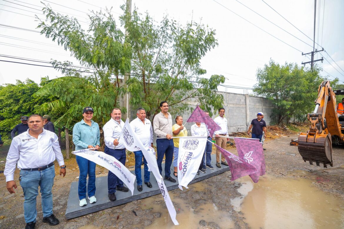 Rehabilita Gobierno de Carlos Peña Ortiz drenaje en Fraccionamiento Reynosa y Almaguer.