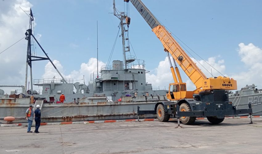 Continúan avances en el proyecto del Sistema Arrecifal Artificial de Tamaulipas.