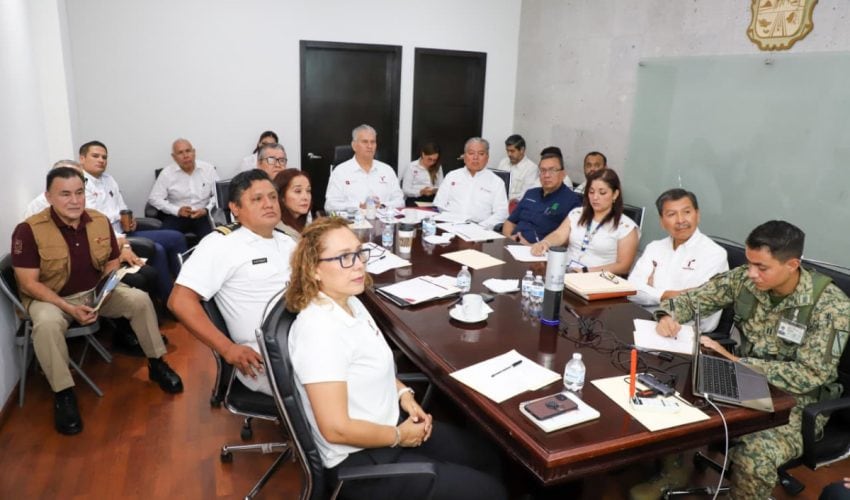 REFUERZA TRABAJO EN EQUIPO PROGRAMAS PREVENTIVOS Y ACCIONES DE SALUD: SST.