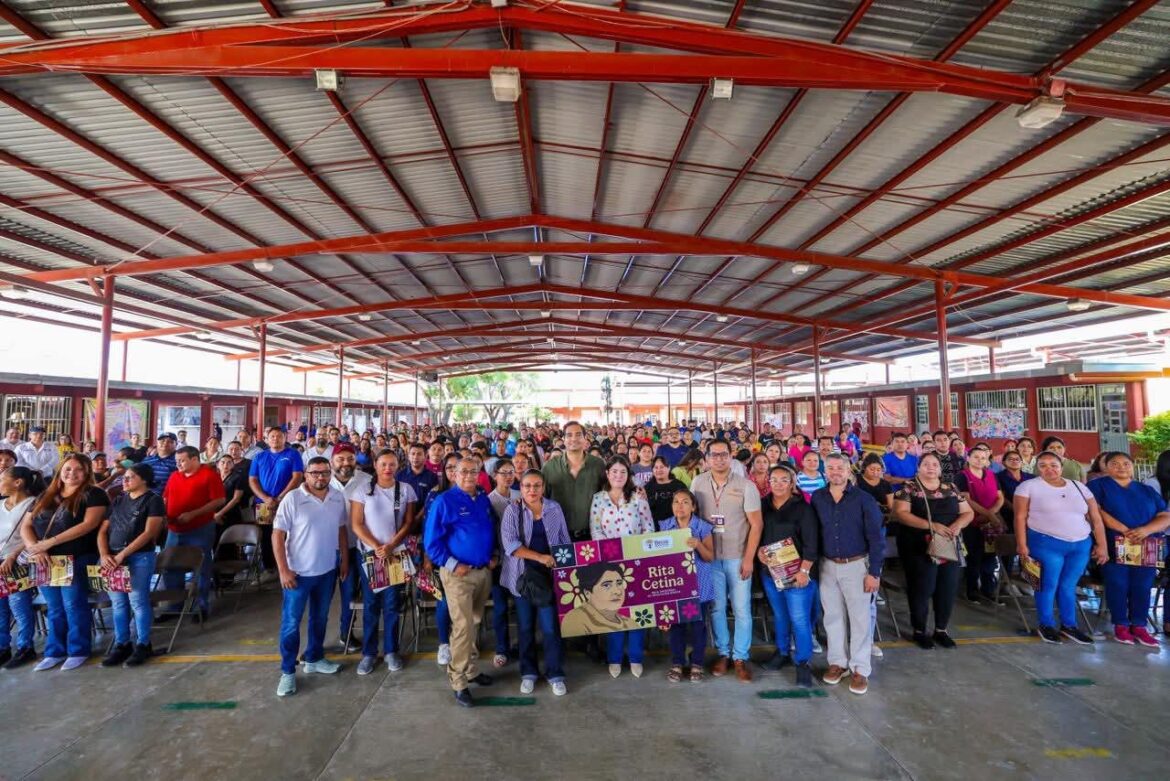 Entregaron Gobiernos Federal y Municipal Becas de Educación Básica en Reynosa.