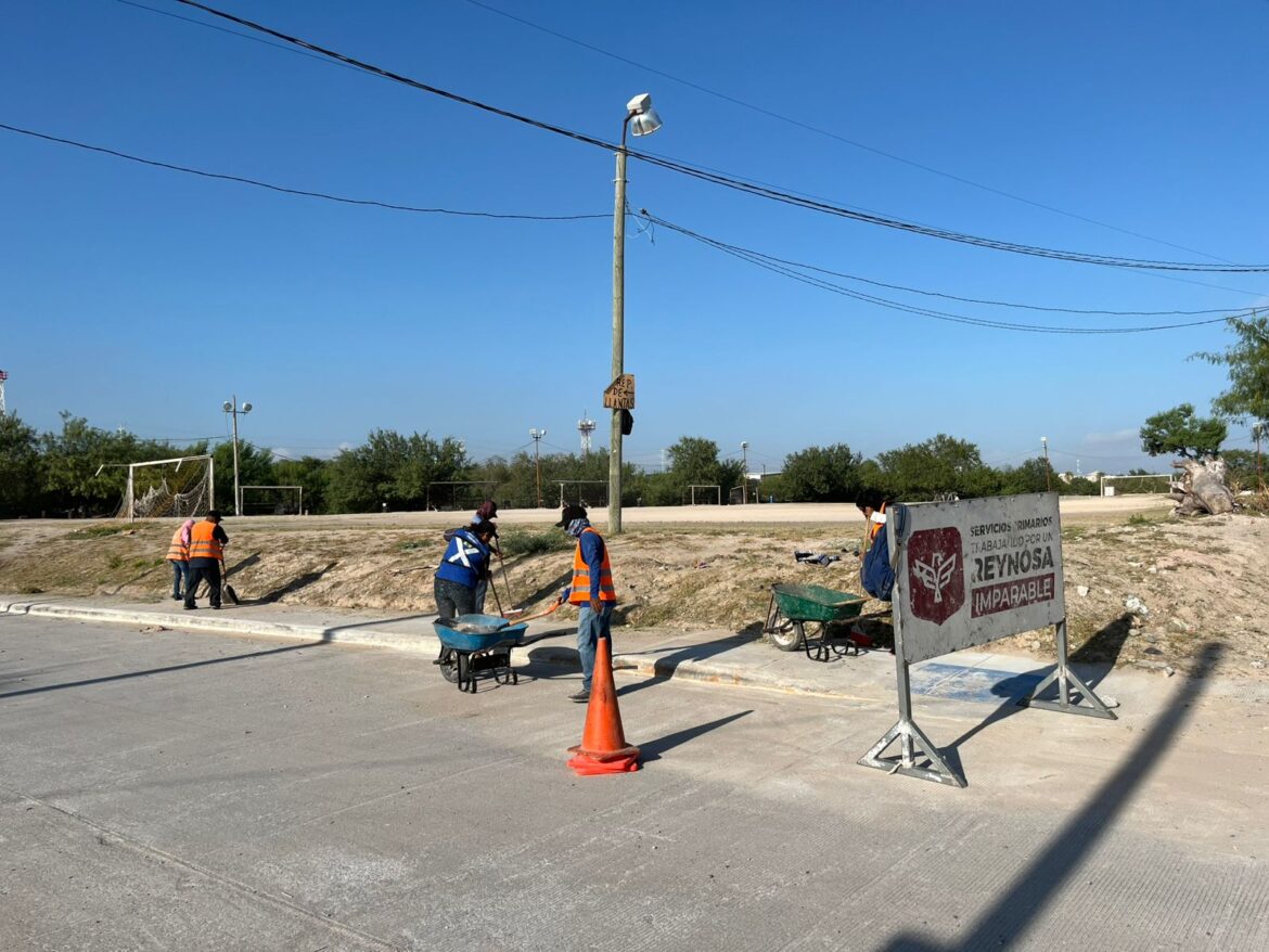 Refuerza Gobierno de Reynosa actividades de mantenimiento de la vía pública.