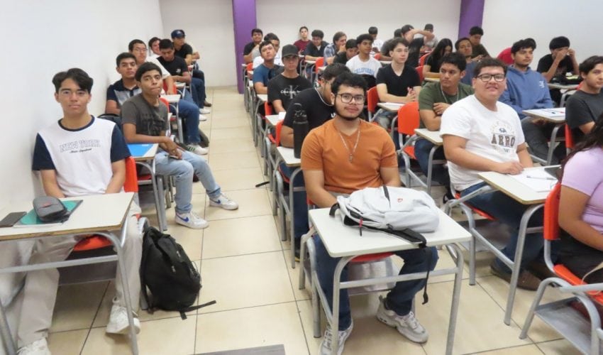 CONSOLIDARÁ UPV LIDERAZGO ACADÉMICO EN CICLO ESCOLAR 2025-2026