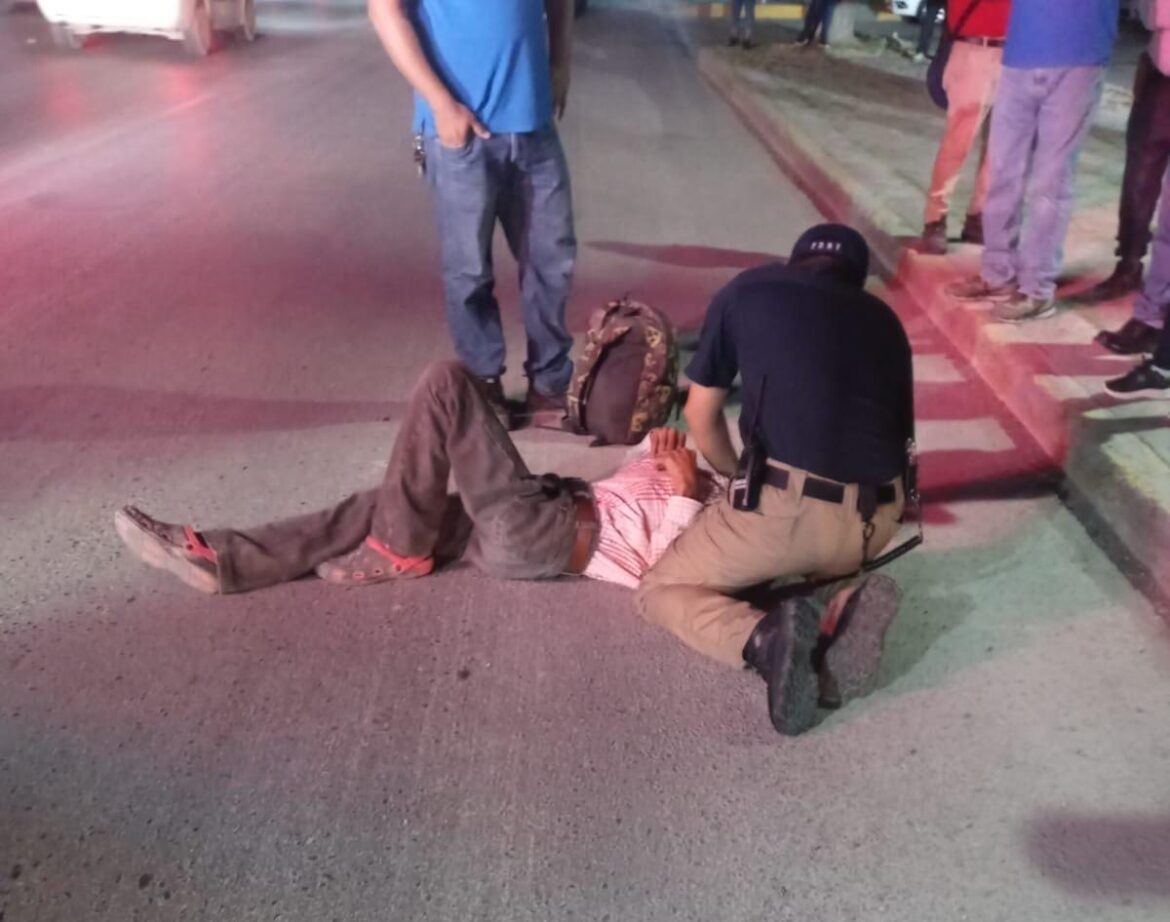 Hombre atropellado en paradero de transporte público en Reynosa