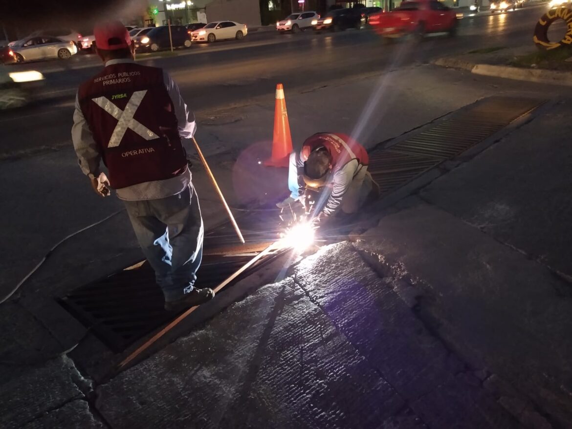 Reparó Servicios Públicos de Reynosa rejilla pluvial en Casa Bella