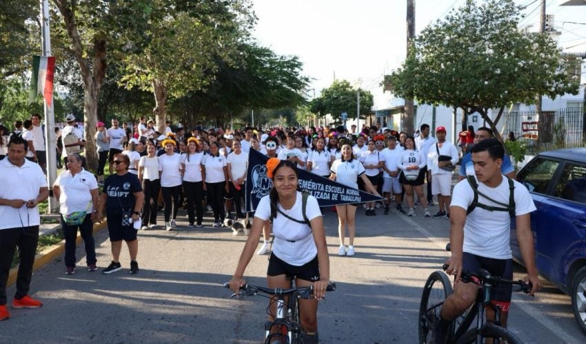 PARTICIPAN DOCENTES Y ESTUDIANTES EN “RODADA Y CARRERA POR LA PAZ Y CONTRA LAS ADICCIONES”
