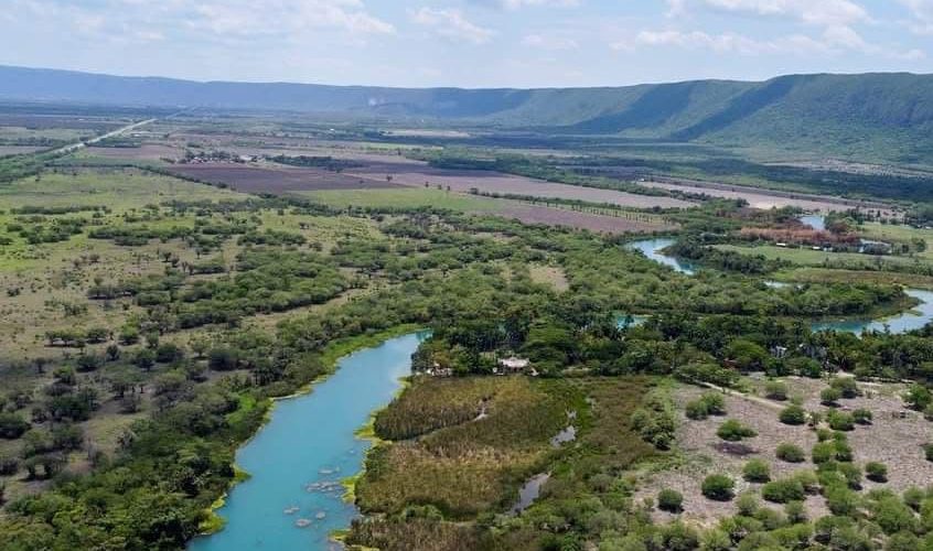 LLEVA SECRETARÍA DE TURISMO CAPACITACIÓN AL EL MANTE Y GONZÁLEZ