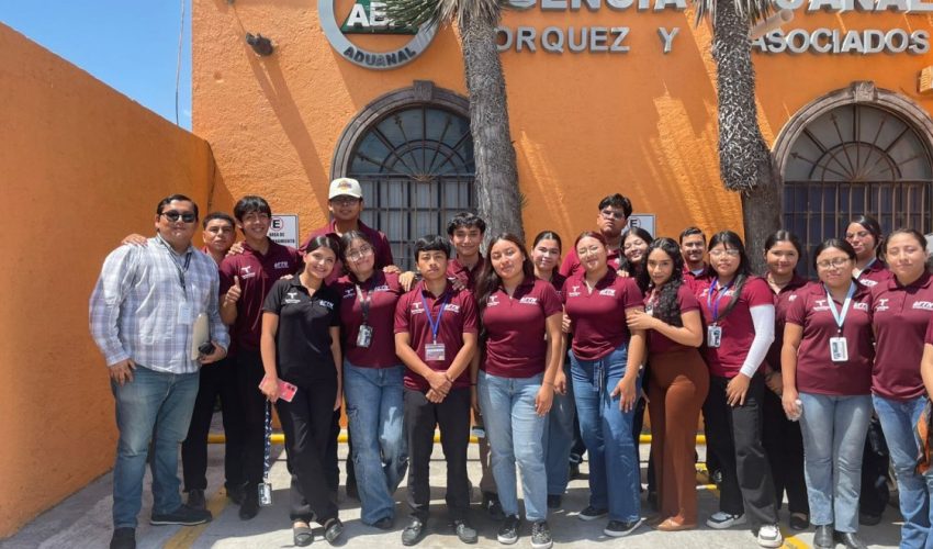 VISITAN ESTUDIANTES DE LA UTTN AGENCIA ADUANAL UNIMEX