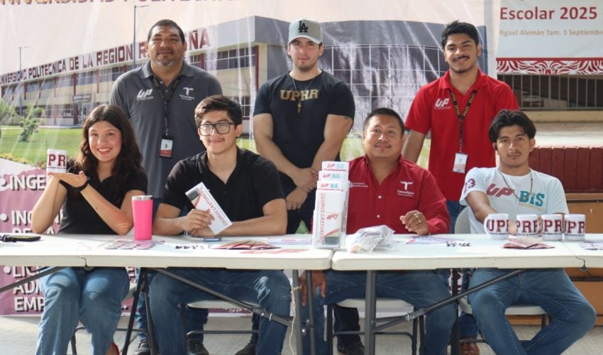 PROMUEVE UPRR OFERTA EDUCATIVA EN FERIA VOCACIONAL 2025