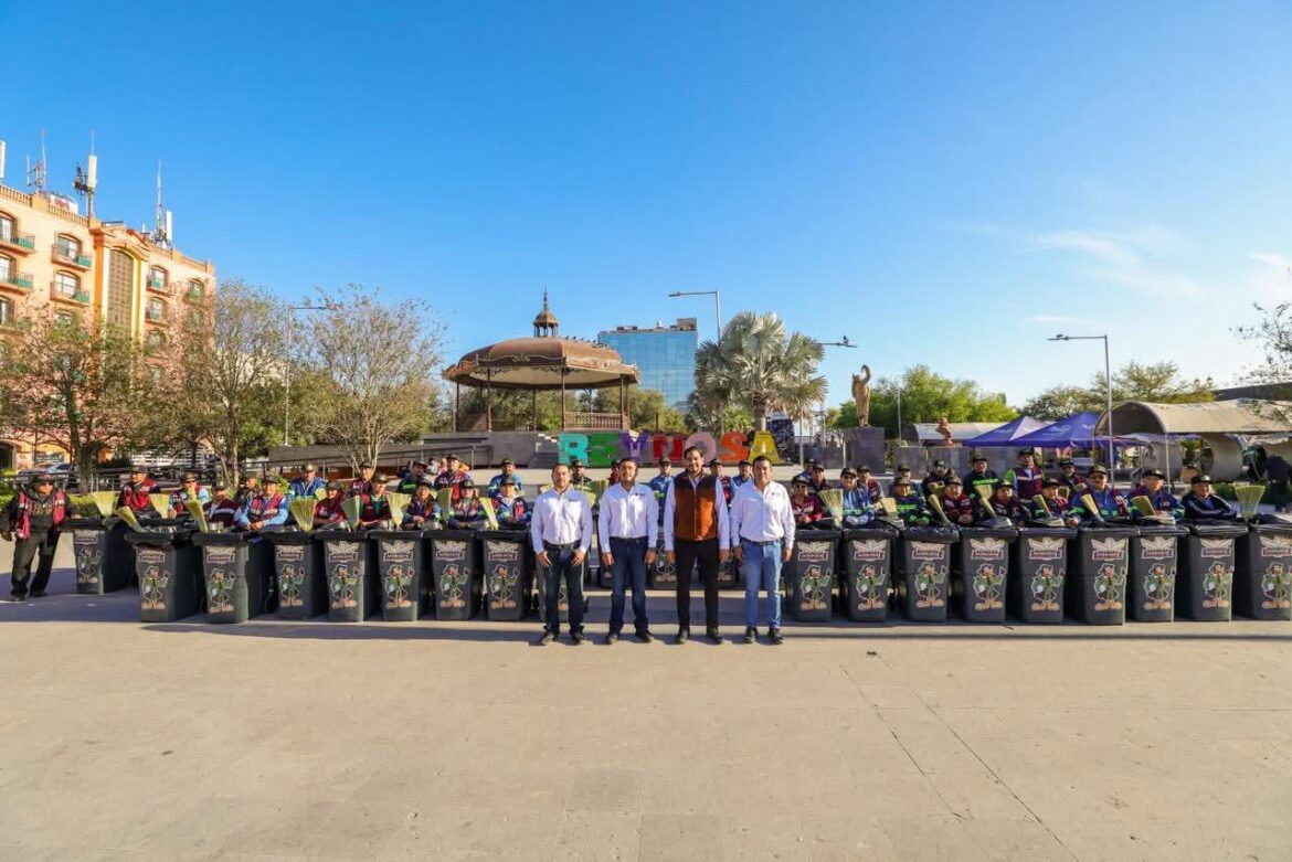 Fortalece Carlos Peña Ortiz equipamiento de trabajadores municipales